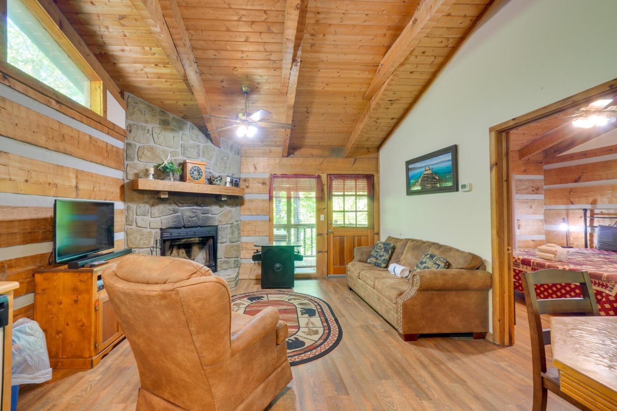 Gatlinburg Cabin With Hot Tub About 6 Mi To Downtown! Exterior foto