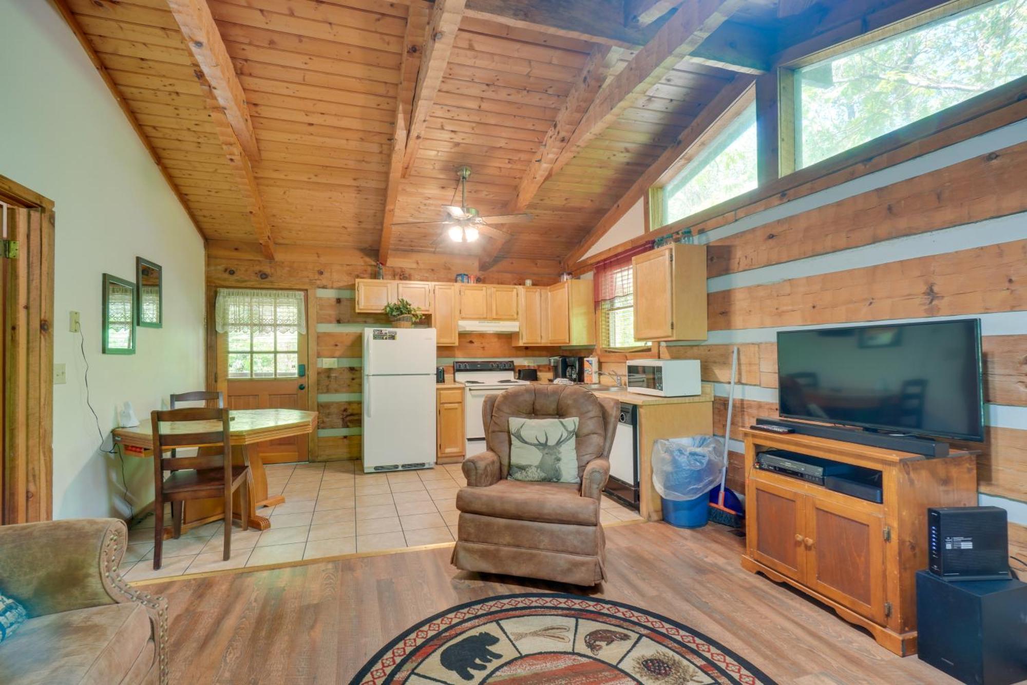 Gatlinburg Cabin With Hot Tub About 6 Mi To Downtown! Exterior foto